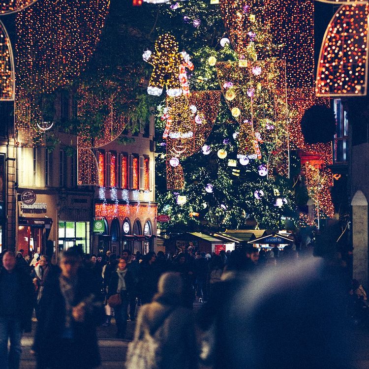 Rues de Strasbourg décorées pour Noël